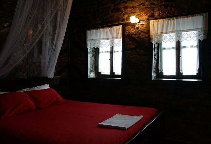 带双人床的经典房间, Apalni Cottage