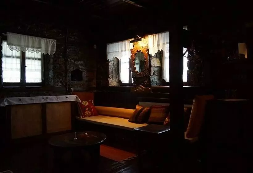 ダブルベッドのクラシックルーム, Apalni Cottage