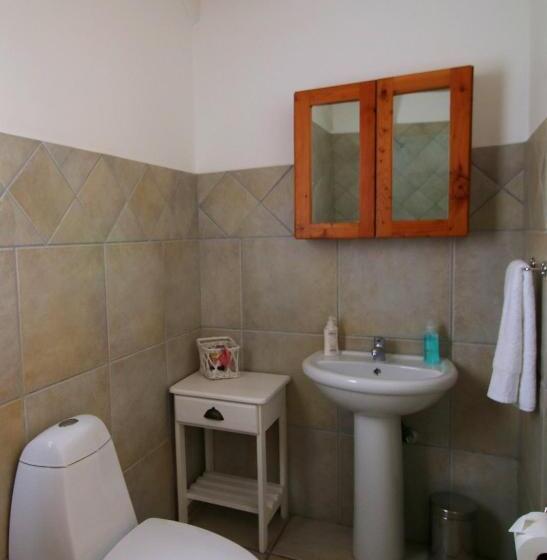 غرفة ديلوكس مزودة بشرفة, Baywatch Guest House