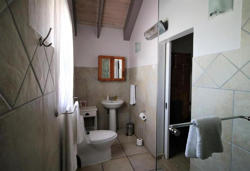 غرفة ديلوكس مزودة بشرفة, Baywatch Guest House