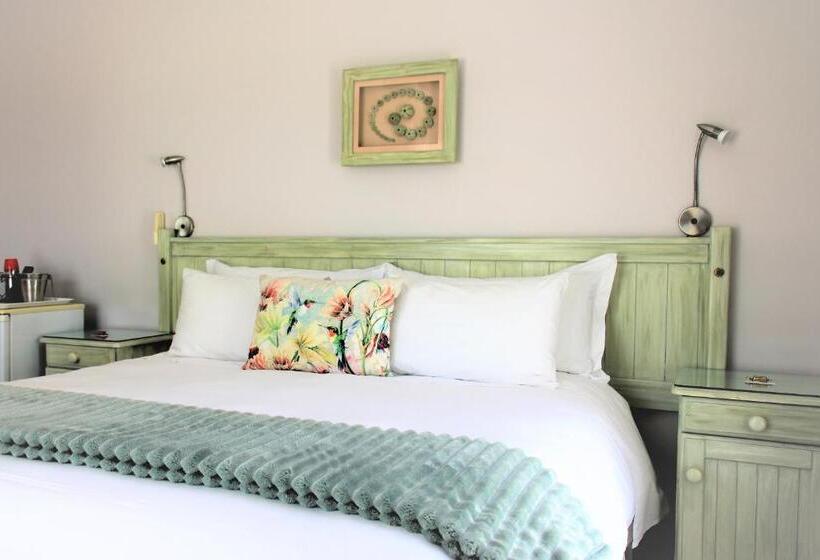 غرفة ديلوكس, Baywatch Guest House