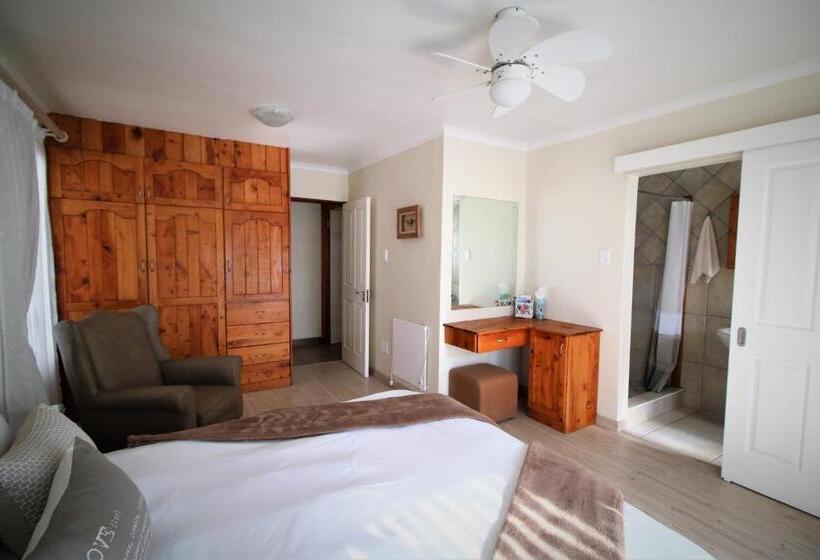 Номер Стандарт, Baywatch Guest House