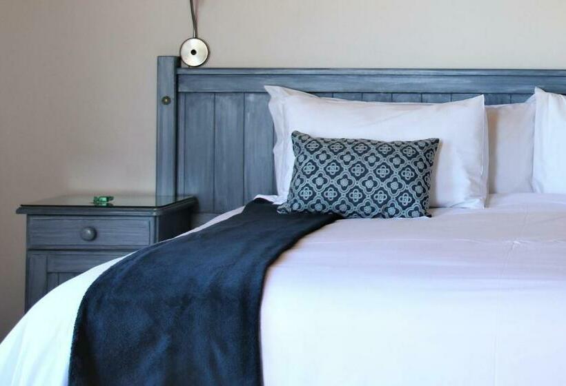 غرفة ديلوكس مزودة بشرفة, Baywatch Guest House