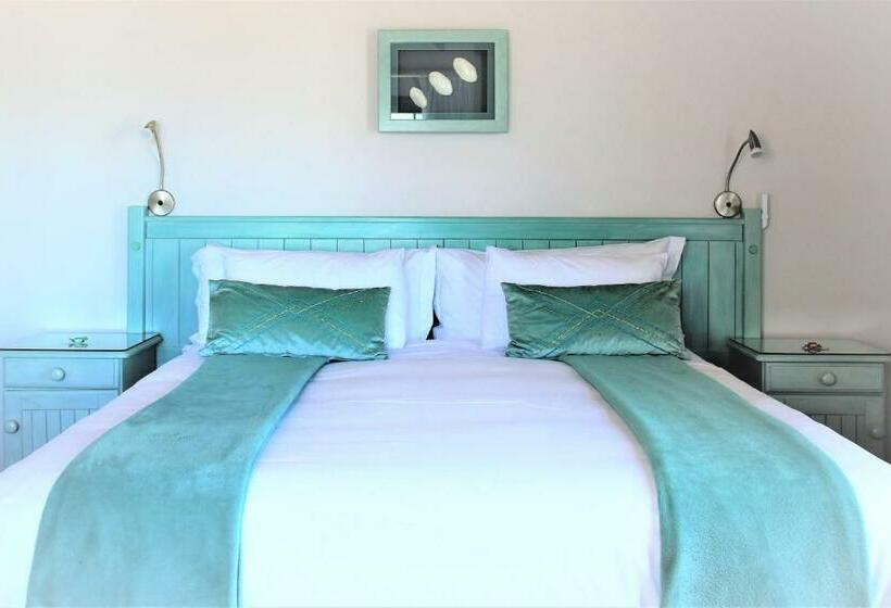 غرفة ديلوكس مطلّة علي البحر مزوَّدة بشُرفة, Baywatch Guest House