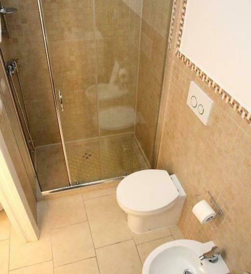 חדר אקונומי, Corte Rondine B&b