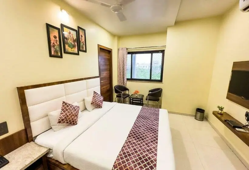 Deluxe Zimmer Kingsize Bett, Hillcrest Palace