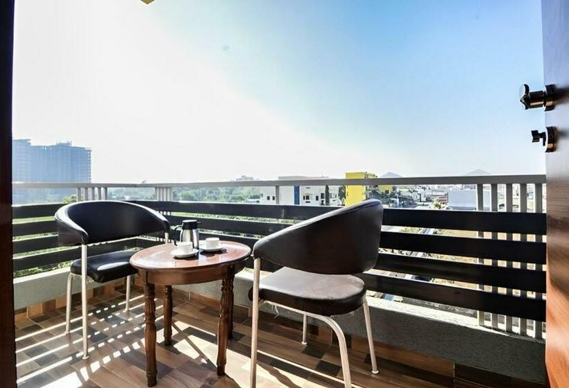 Camera Standard Letto King, Hillcrest Palace