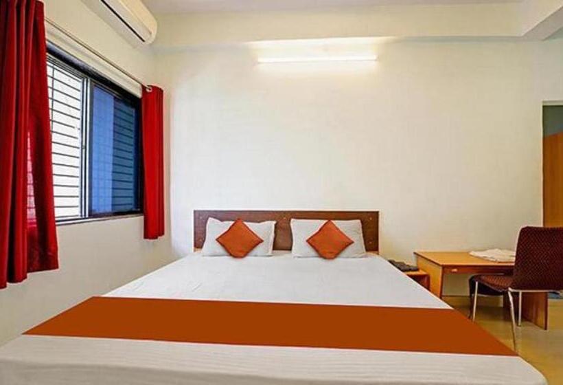 Номер Deluxe, Fabhotel Akash Executive