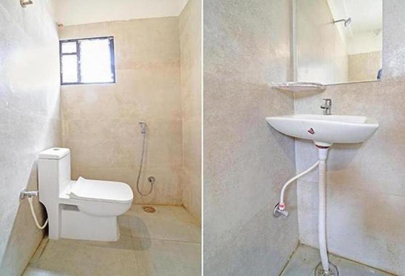 Номер Deluxe, Fabhotel Akash Executive