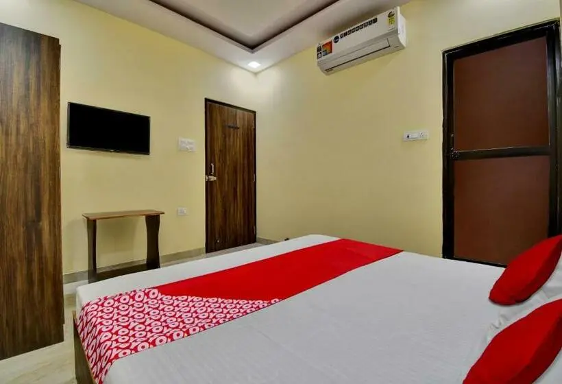 اتاق کلاسیک سه تخته, Oyo Flagship Hotel Prateek