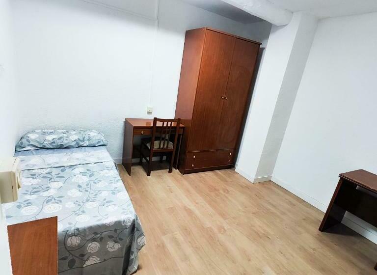 اتاق استاندارد یک نفره, Residencia 14