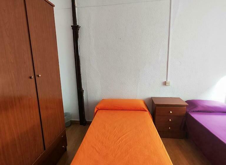 اتاق استاندارد, Residencia 14