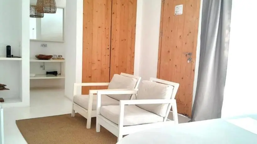 اتاق استاندارد اینتریور, Mansa Marina