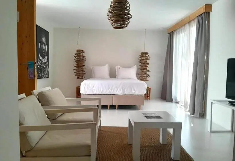اتاق استاندارد اینتریور, Mansa Marina