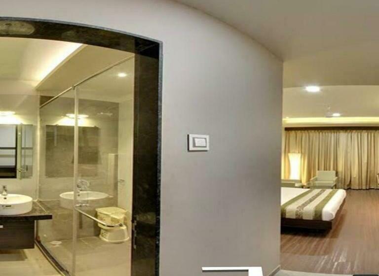 Suite Deluxe, Signature