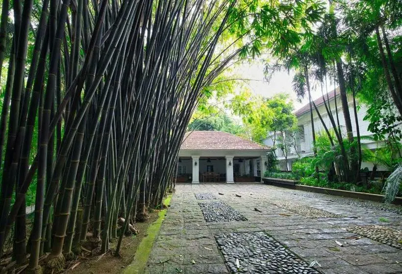 プールビュースタンダードステューディオ, Softouch Ayurveda Village Kerala