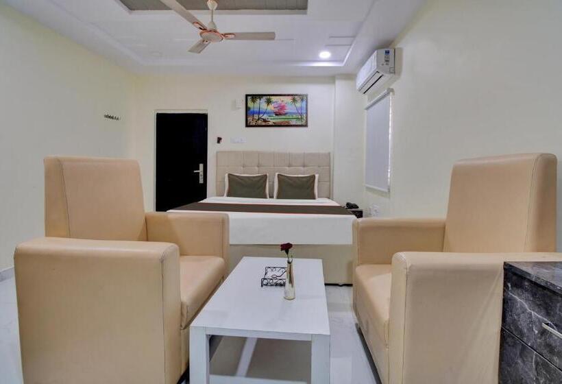 غرفة كلاسيكية ثلاثية, Collection O Hotel Mango Tree