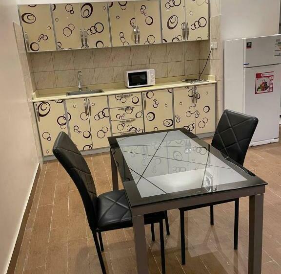 1 Sovrums Lägenhet, شهد الثانية للشقق المخدومة