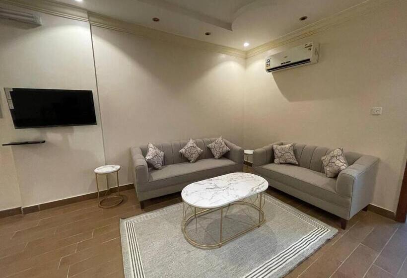 2 Szobás Apartman, شهد الثانية للشقق المخدومة