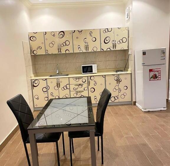 3 Sovrums Lägenhet, شهد الثانية للشقق المخدومة