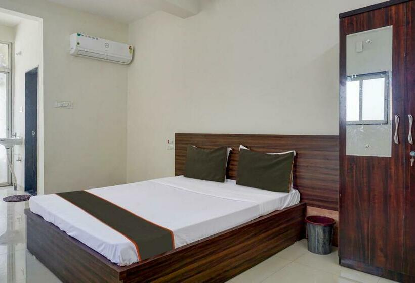 חדר קלאסי לשלושה, Collection O Hotel Park Inn Residency