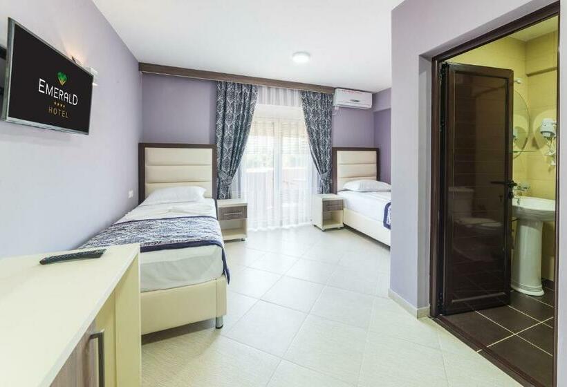 اتاق استاندارد با تراس, Emerald