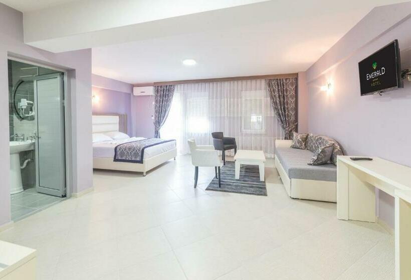 استودیو استاندارد با تراس, Emerald