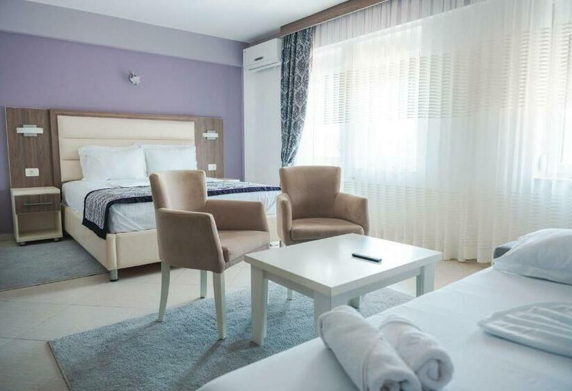 استودیو استاندارد با تراس, Emerald