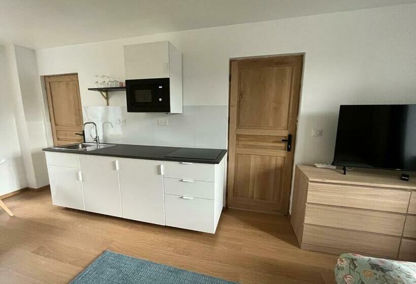 スタンダードスタジオ, La Maison Des Amis En Normandie