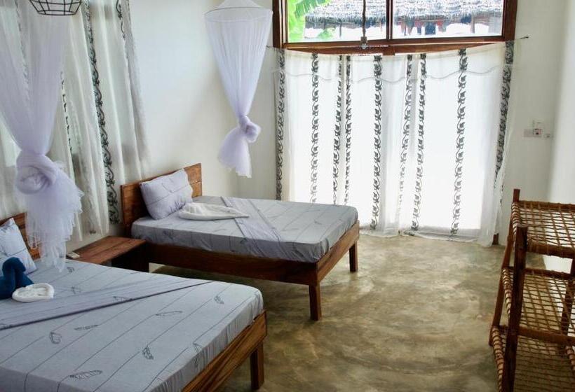 プールビュースタンダードルーム, Jaje Paje Villa