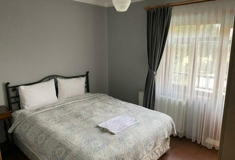 غرفة عائلية, Four Season Villa Apart