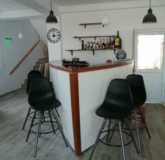 חדר סטנדרט עם טרסה, Tina Guest House