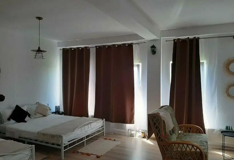 Deluxe-perhehuone, Tina Guest House
