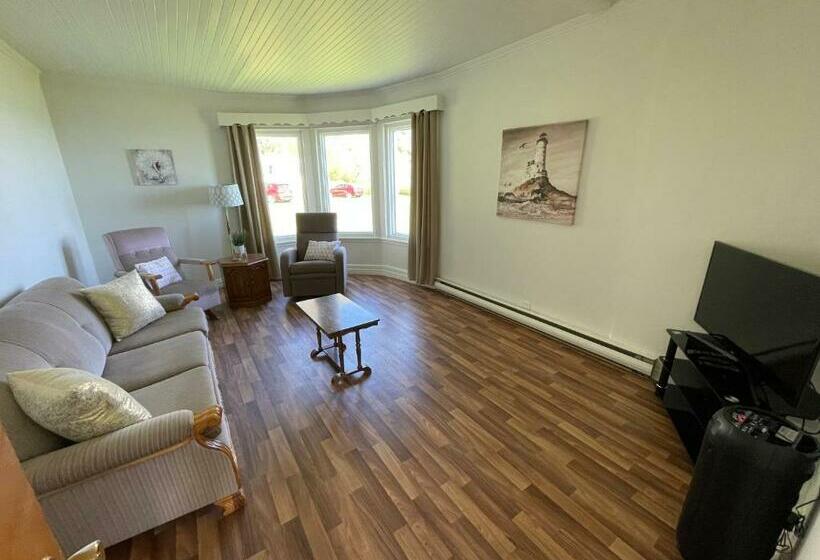 בקתת סופריור בת חדר 1, Chalets Bernatchez