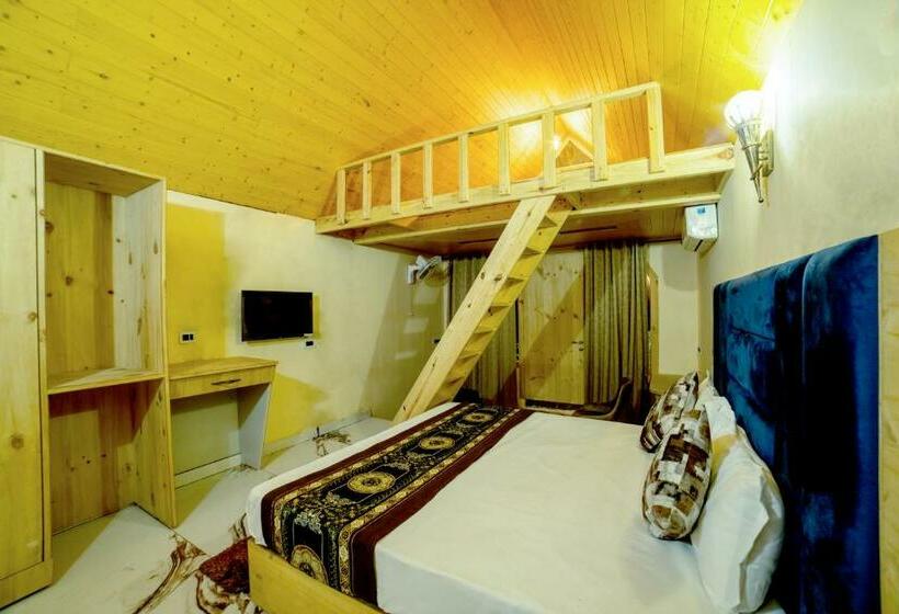 Номер Стандарт Трехместный, Mudras Grove Resort, Nainital