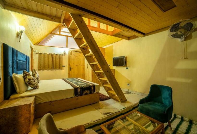 Номер Стандарт Трехместный, Mudras Grove Resort, Nainital