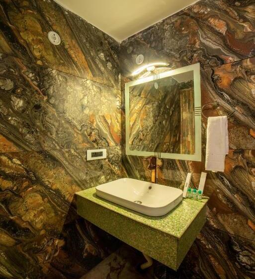 Номер Deluxe, Mudras Grove Resort, Nainital