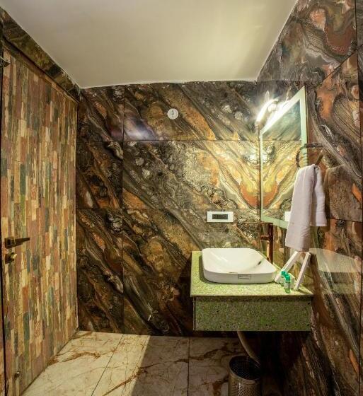 Номер Deluxe, Mudras Grove Resort, Nainital