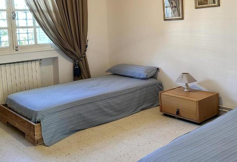 共用房间的床, Blue Beach Hostel