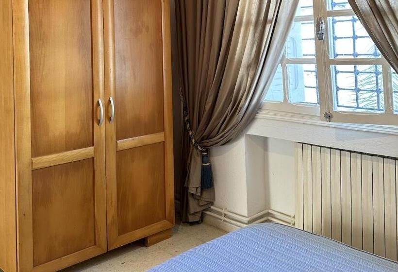 共用房间的床, Blue Beach Hostel