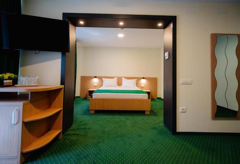 Студия Deluxe, Parc