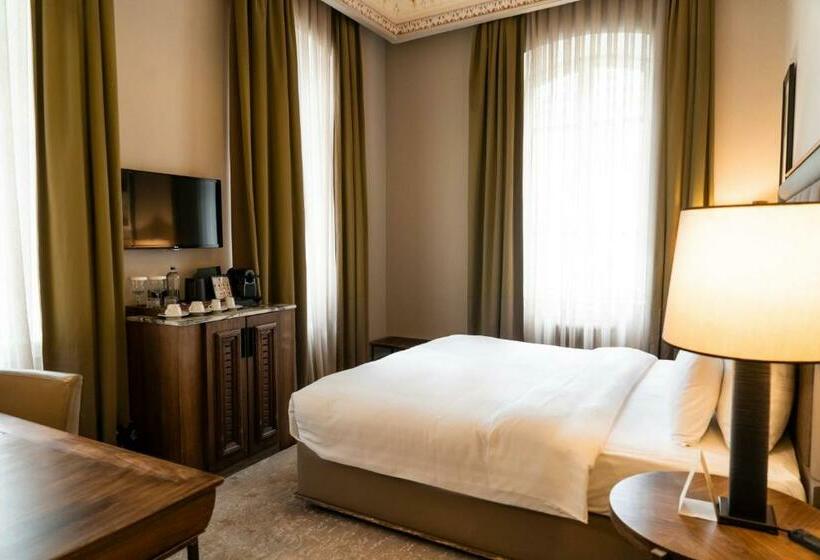 חדר סופריור עם מיטת קינג, Westdoor