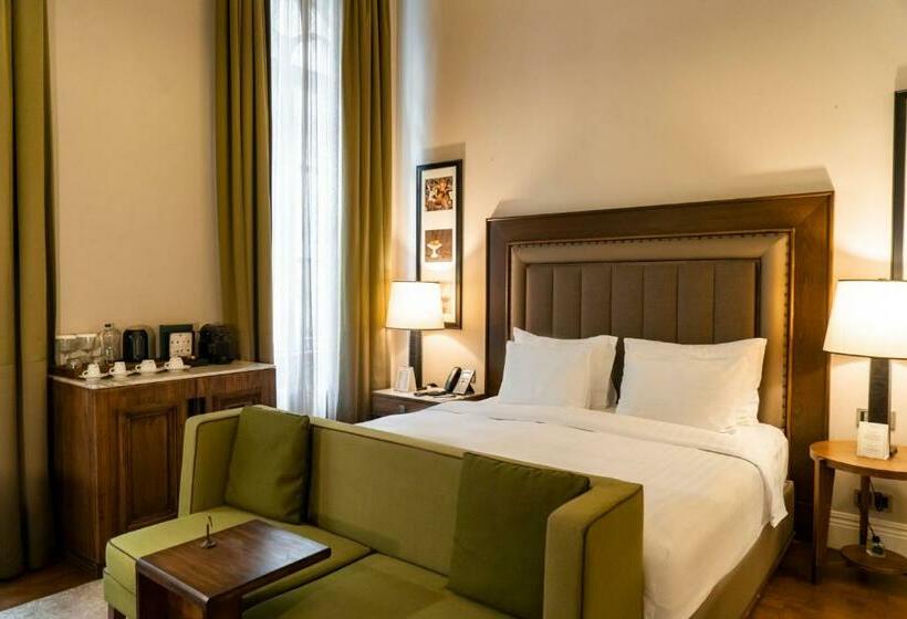 חדר דחוקס עם מיטת קינג, Westdoor