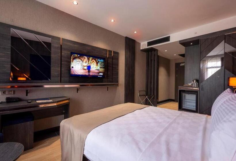 חדר סופריור עם מיטת קינג, Westdoor