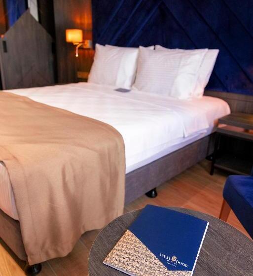 חדר סופריור עם מיטת קינג, Westdoor