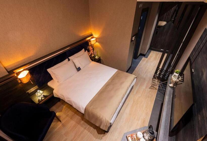 חדר דחוקס עם מיטת קינג, Westdoor