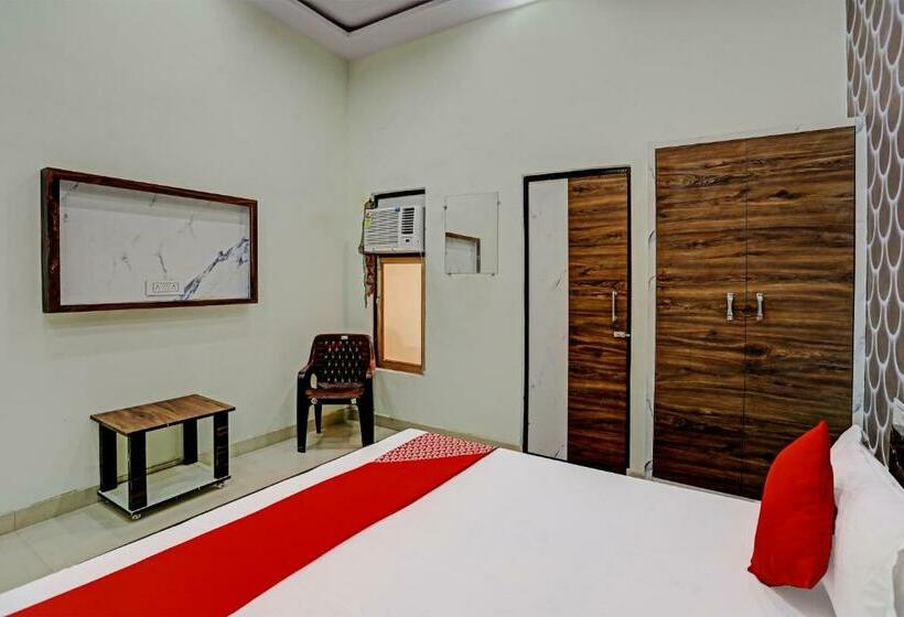 Трехместный Номер Классика, Oyo Flagship Hotel Victory