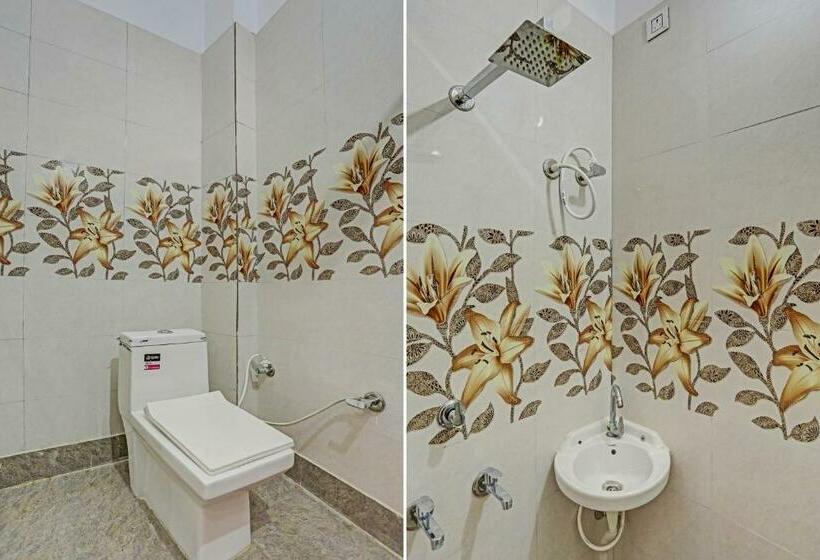 三人经典房间, Oyo Flagship Hotel Victory