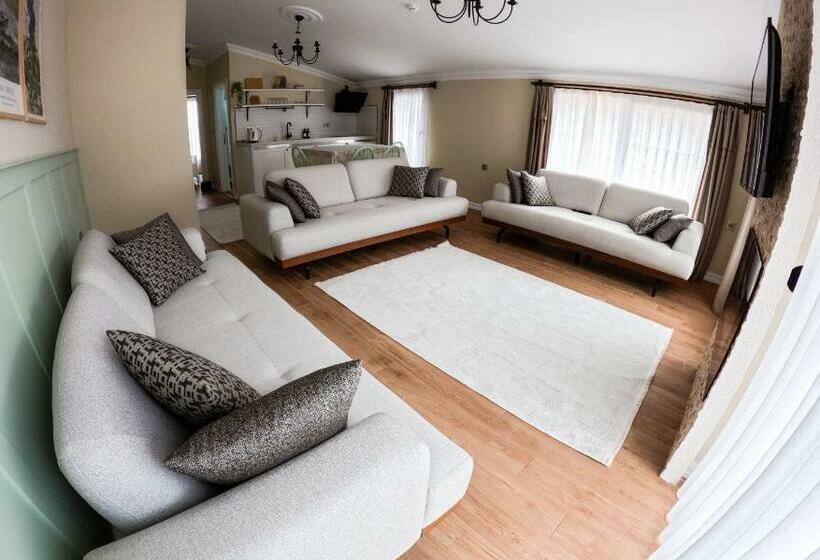 豪华套房, Uzungöl Ozturk