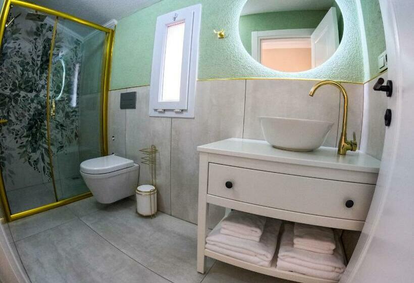 豪华套房, Uzungöl Ozturk